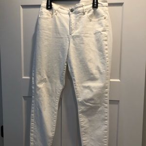 Fringed bottom White jeans